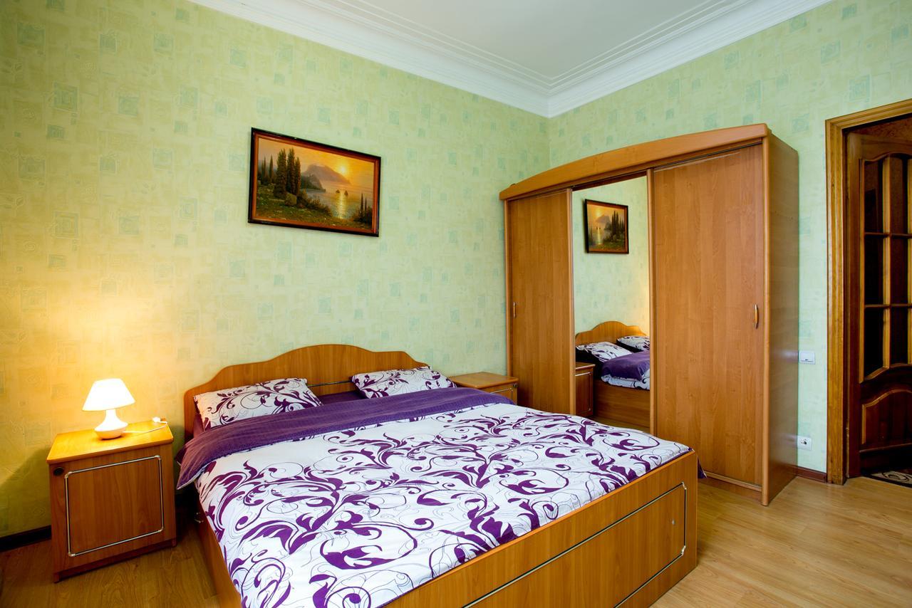 Apartments On Bolshaya Morskaya 65 Nikolayev Exterior foto